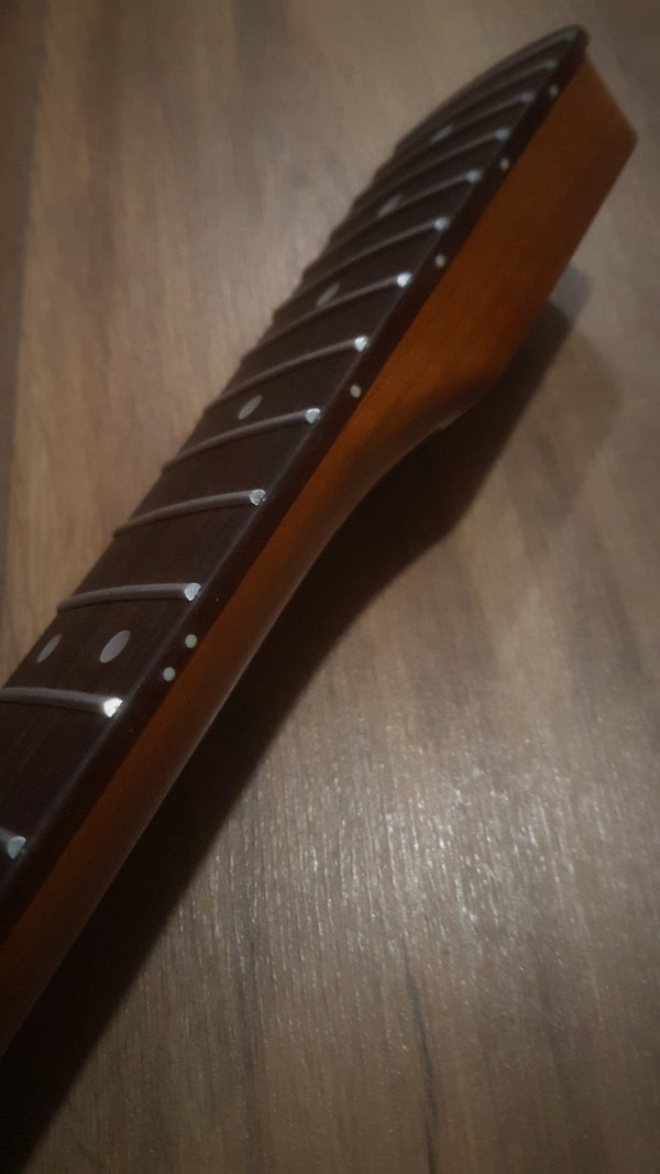 Manche Stratocaster® érable rôti  rosewood   SRR8
